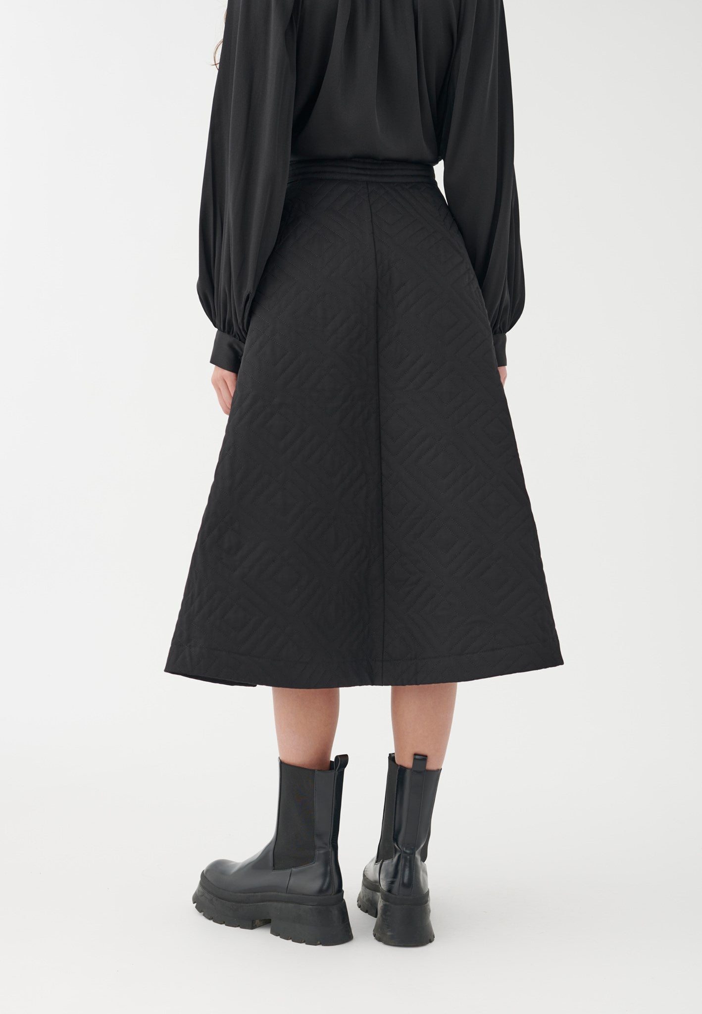 0140724_1000_WOM_B.jpg (1)