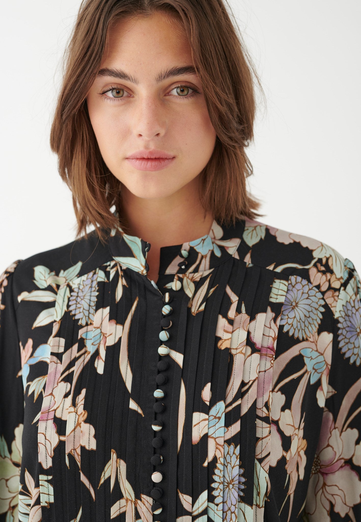 1090724_5815_WOM_C.jpg (1)