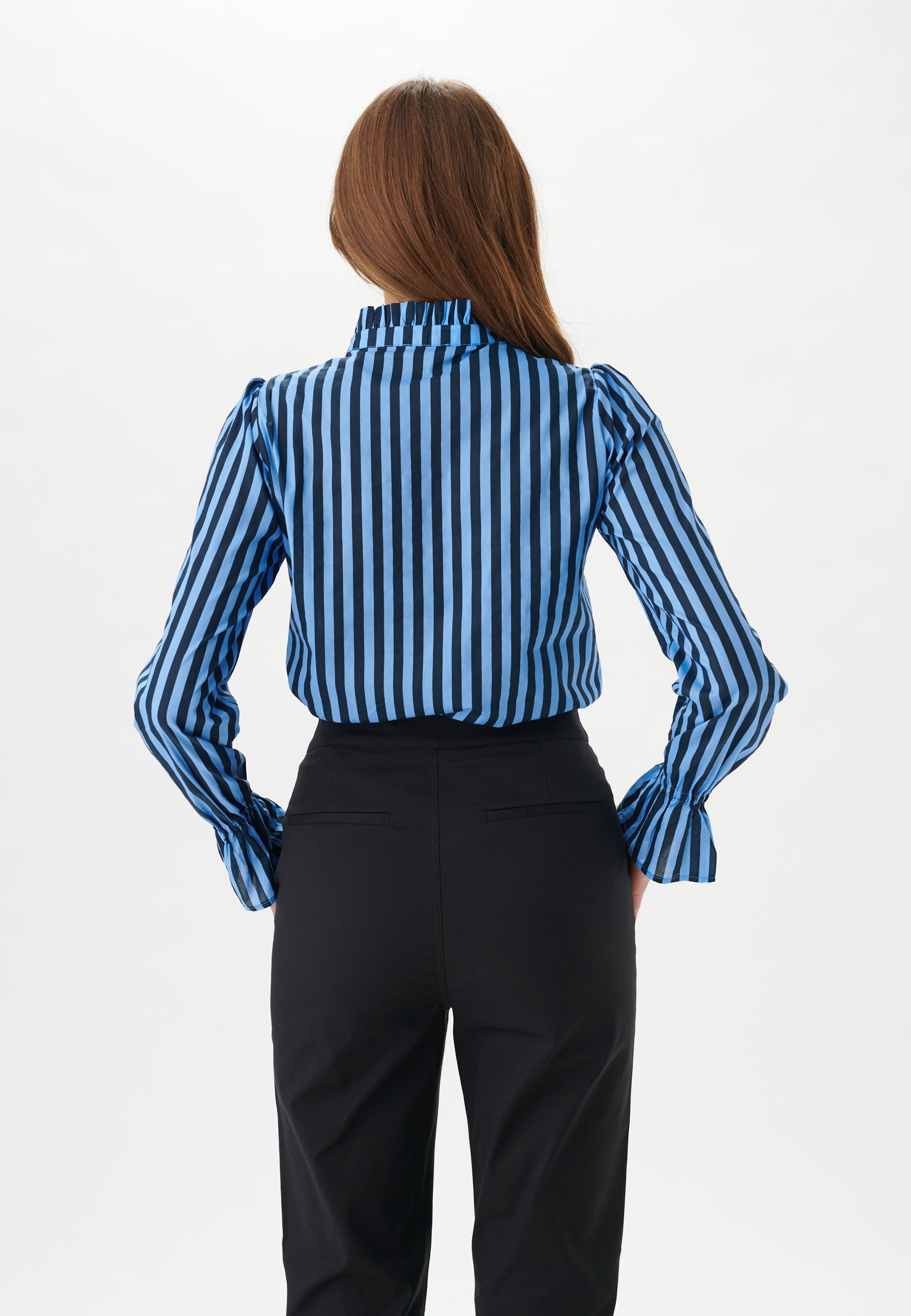 17-0122NS CO_5532_WOM_B