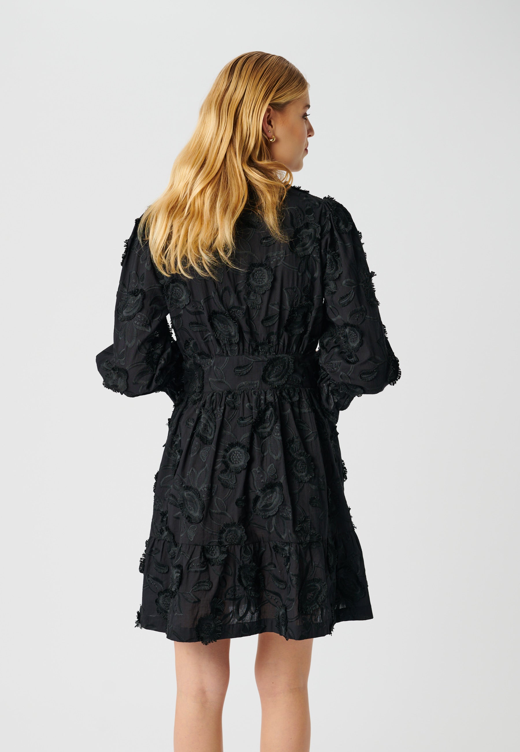 28-1022NS_1000_WOM_B