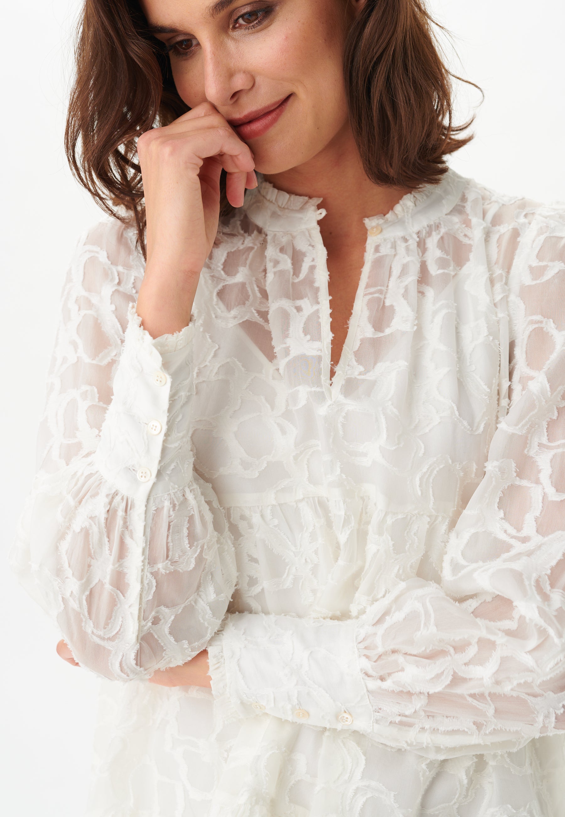 44-0122NS_1002_WOM_C