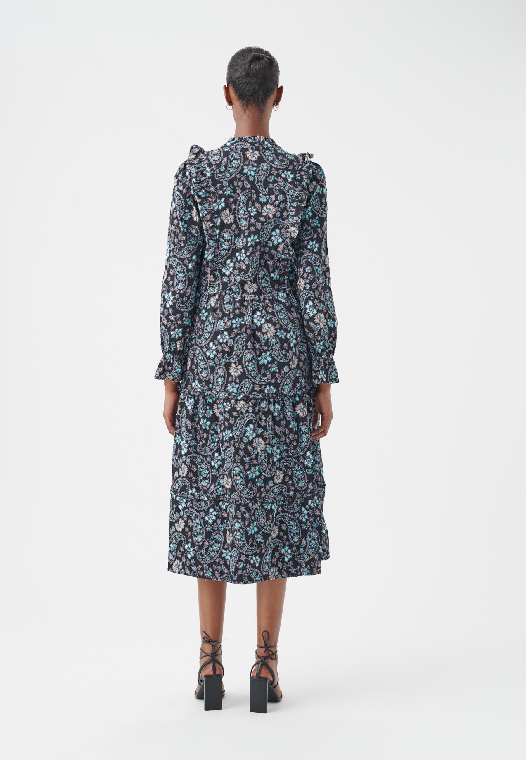 44-0722CO_5569_WOM_B