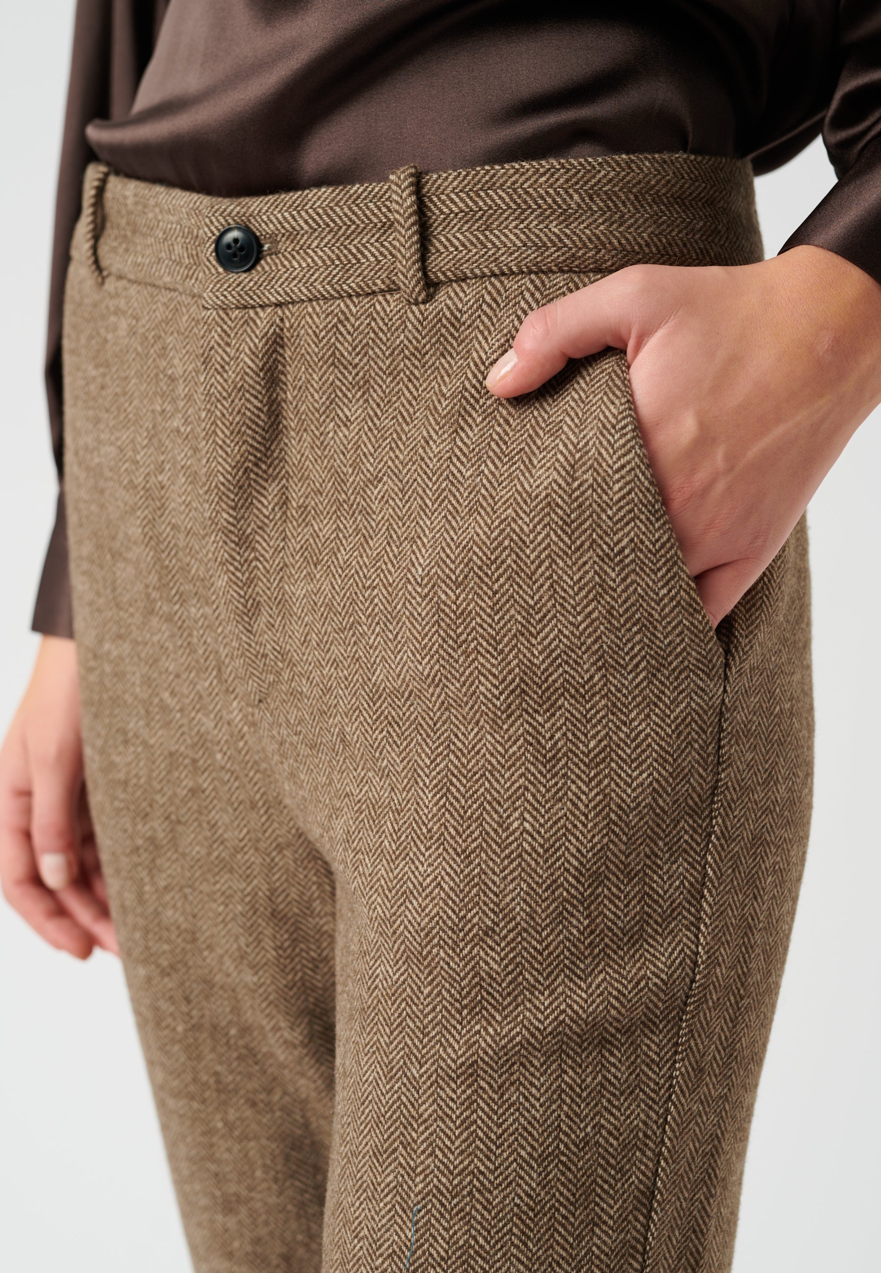 49-0722NS H_1545_WOM_C