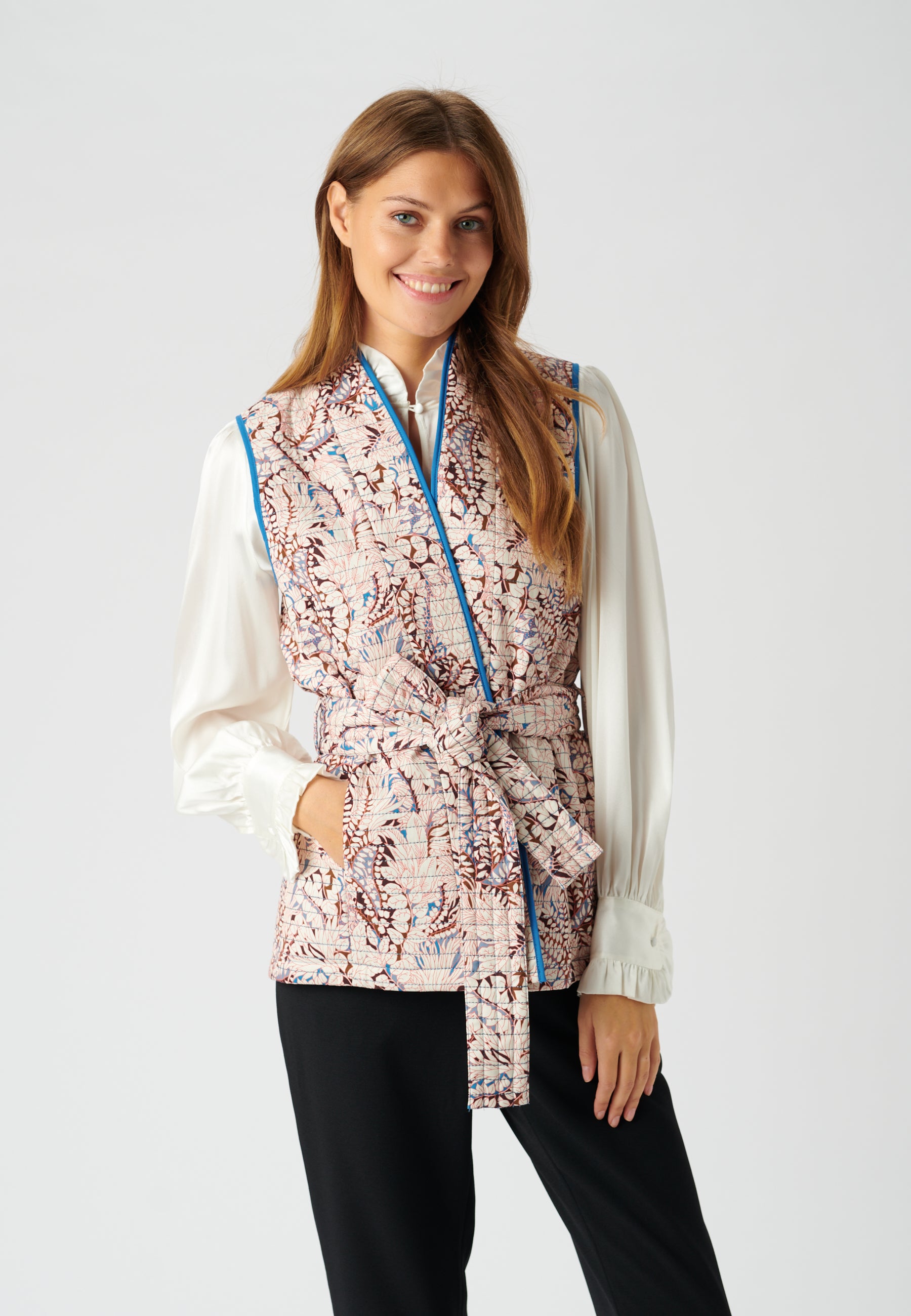 82-0722CO_5579_WOM_A